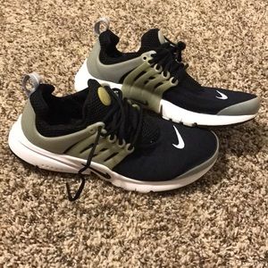 Nike Prestos